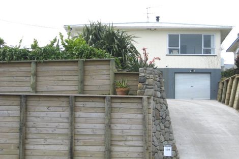 Photo of property in 109 Pioneer Road, Moturoa, New Plymouth, 4310