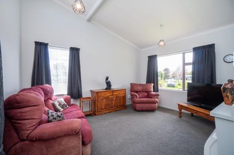 Photo of property in 15 Chelmarsh Place, Highbury, Palmerston North, 4412