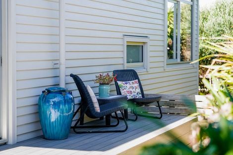 Photo of property in 4 Frances Street, Waikanae Beach, Waikanae, 5036