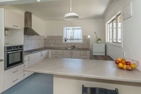 Photo of property in 14 Hunia Terrace, Himatangi Beach, Foxton, 4891