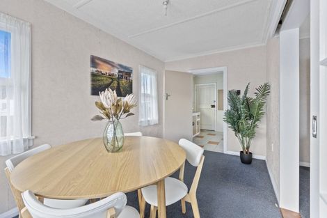 Photo of property in 40 Blake Street, Waitara, 4320