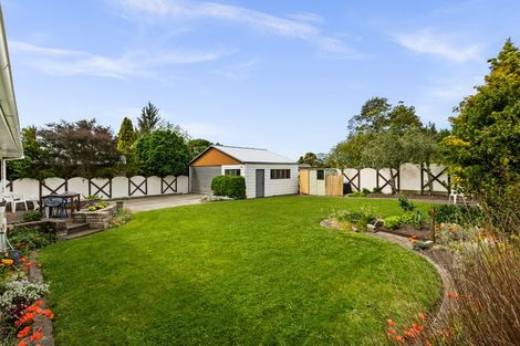 Photo of property in 10 Rush Place, Havelock North, 4130