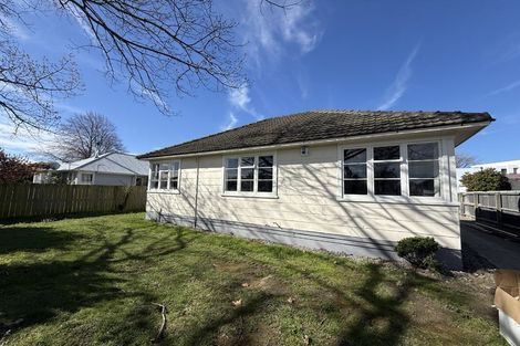 Photo of property in 18 Ballantyne Avenue, Upper Riccarton, Christchurch, 8041
