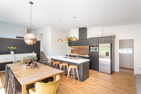 Photo of property in 32 Mount Marua Way, Timberlea, Upper Hutt, 5018