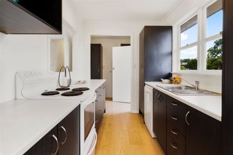 Photo of property in 15 Lendic Avenue, Henderson, Auckland, 0612