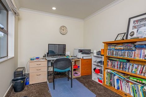 Photo of property in 99 Waterloo Crescent, Hokowhitu, Palmerston North, 4410