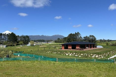 Photo of property in 1250 Mangorei Road, Mangorei, New Plymouth, 4371