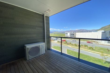 Photo of property in Wyndham Gardens Apartments, 30 Red Oaks Drive, Frankton, Queenstown, 9300