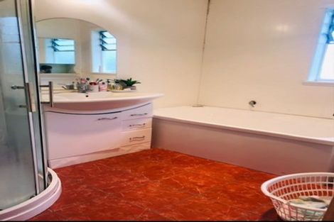 Photo of property in 89 Queenwood Road, Levin, 5510