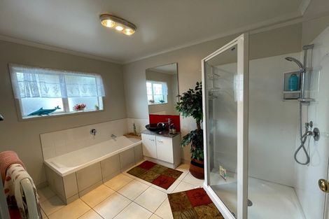 Photo of property in 4 Fitchburg Place, Mangere, Auckland, 2022