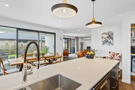 Photo of property in 9 Pahiki Crescent, Levin, 5510