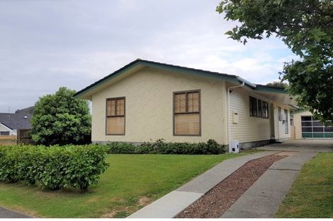 Photo of property in 86 Omapere Street, Whitby, Porirua, 5024