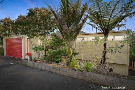 Photo of property in 12 Versailles Street, Karori, Wellington, 6012