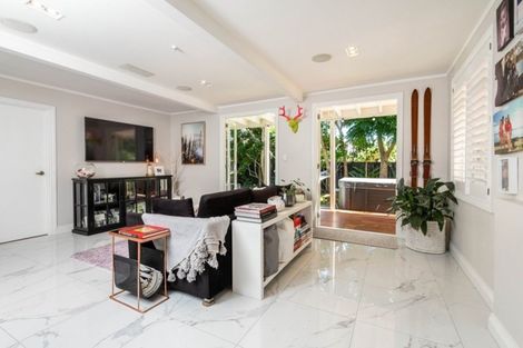 Photo of property in 21 Schofield Street, Grey Lynn, Auckland, 1021