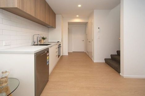 Photo of property in 4/26 Hargest Crescent, Sydenham, Christchurch, 8023