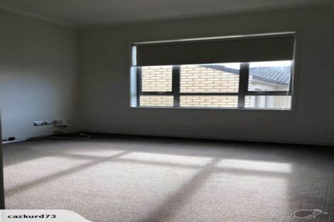 Photo of property in 61c Fields Parade, Oteha, Auckland, 0632