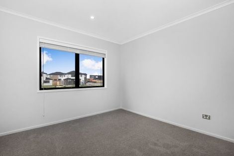 Photo of property in 6a Nohoanga Road, Karaka, Papakura, 2113