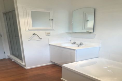 Photo of property in 2/94 Glandovey Road, Fendalton, Christchurch, 8052