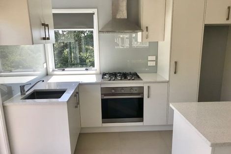 Photo of property in 20 Cypress Place, Sunnynook, Auckland, 0620