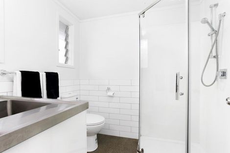 Photo of property in 28 Robert Street, Otatara, Invercargill, 9879