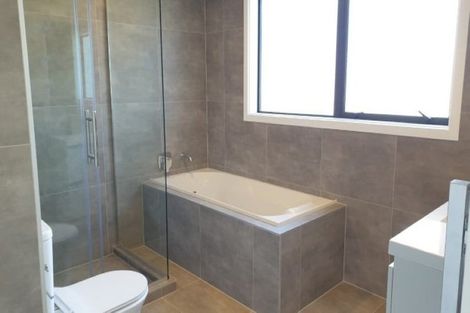 Photo of property in 210a Forrest Hill Road, Forrest Hill, Auckland, 0620