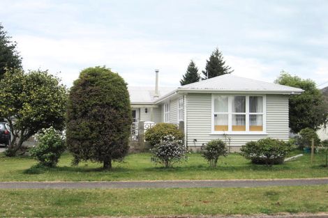 Photo of property in 26 Uta Street, Utuhina, Rotorua, 3015