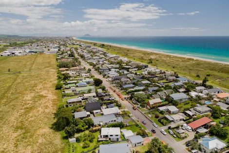 Photo of property in 100a Simpson Road, Papamoa Beach, Papamoa, 3118