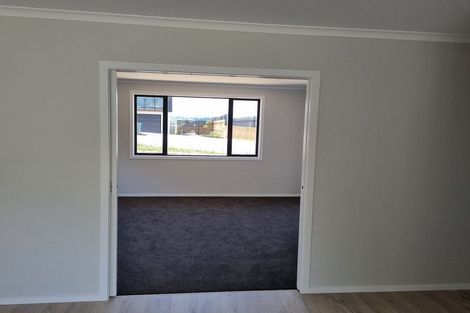 Photo of property in 62 Hokioi Drive, Kenepuru, Porirua, 5022