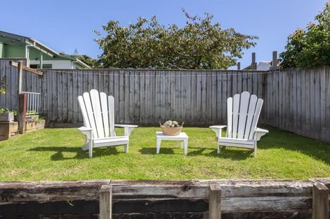 Photo of property in 4 Clarkes Crescent, Paekakariki, 5034