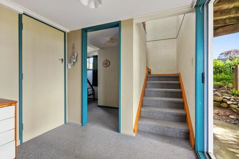 Photo of property in 90 Pinedale Crescent, Riversdale Beach, Masterton, 5872