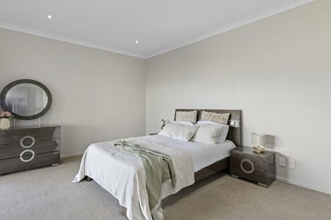 Photo of property in 34 Arahiwi Grove, Tirohanga, Lower Hutt, 5010