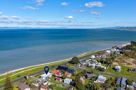 Photo of property in 989 East Coast Road, Kaiaua, Miranda, 2473
