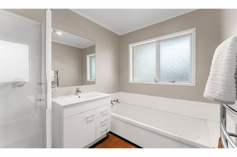 Photo of property in 20 Rimmington Drive, Hamilton Lake, Hamilton, 3204