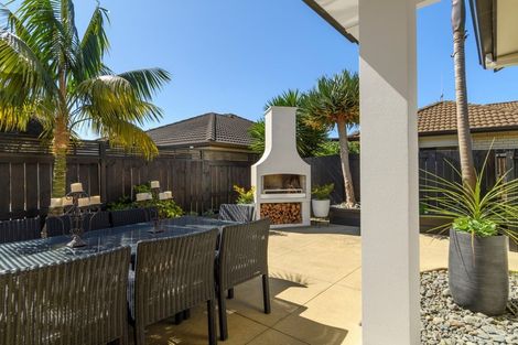 Photo of property in 144 Tuihana Drive, Papamoa Beach, Papamoa, 3118