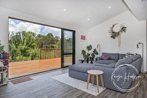 Photo of property in 37 Judd Road, Maungaturoto, 0520