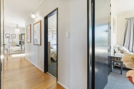 Photo of property in 53 Victoria Street, Carterton, 5713
