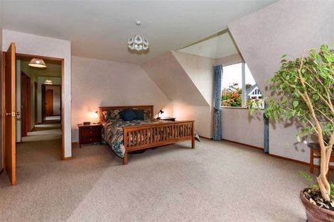 Photo of property in 12 Ilam Park Place, Ilam, Christchurch, 8041