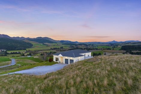 Photo of property in 67 Macraes Road, Waynes, Palmerston, 9483