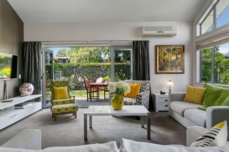 Photo of property in 15 Parata Street, Two Mile Bay, Taupo, 3330