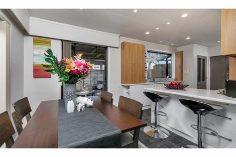 Photo of property in 4 Chamberlain Road, Massey, Auckland, 0614