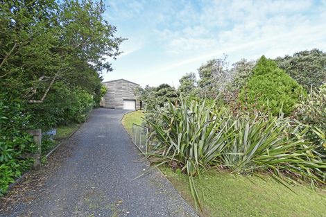 Photo of property in 9 Wonderview Road, Leigh, 0985