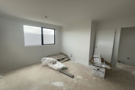Photo of property in 15a Rose Leigh Drive, Cambridge, 3434
