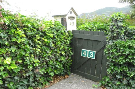 Photo of property in 43 Reserve Terrace, Lyttelton, 8082