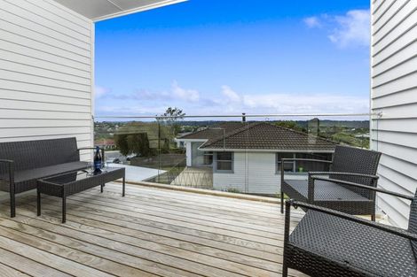 Photo of property in 35b Seon Place, Birkdale, Auckland, 0626