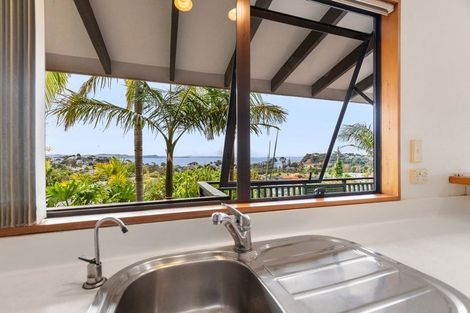 Photo of property in 26 Kauri Road, Stanmore Bay, Whangaparaoa, 0932