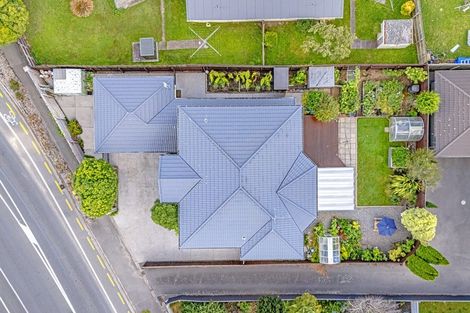 Photo of property in 137 Centaurus Road, Saint Martins, Christchurch, 8022