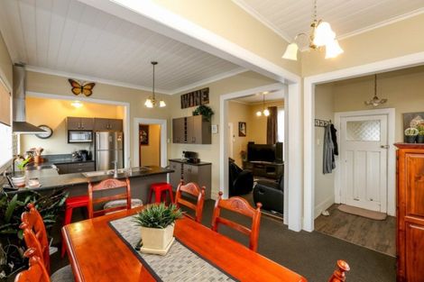 Photo of property in 21 Harriet Place, Whalers Gate, New Plymouth, 4310