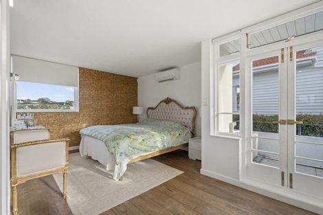 Photo of property in 27 Palmer Crescent, Mission Bay, Auckland, 1071