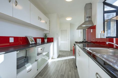 Photo of property in 27 Jupiter Street, Rosehill, Papakura, 2113