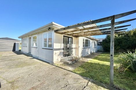 Photo of property in 53 Kings Drive, Levin, 5510